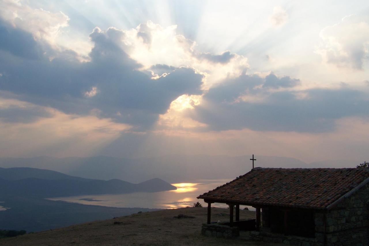 Agios Germanos 호텔 외부 사진